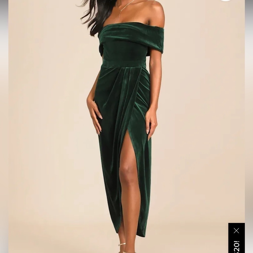 Lulu's I'm Enchanted Emerald Green Velvet Off-the-Shoulder Maxi Dress Size Med